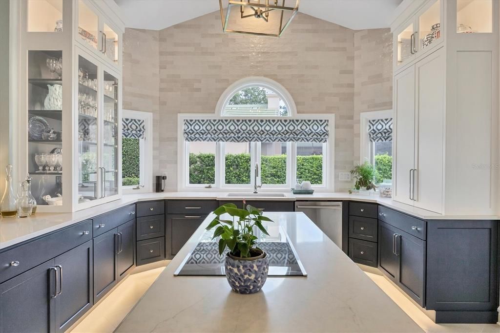 En Venta: $1,690,000 (4 camas, 2 baños, 4125 Pies cuadrados)