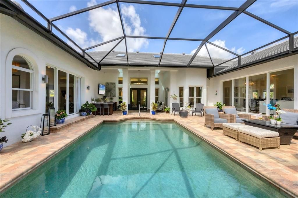 En Venta: $1,690,000 (4 camas, 2 baños, 4125 Pies cuadrados)