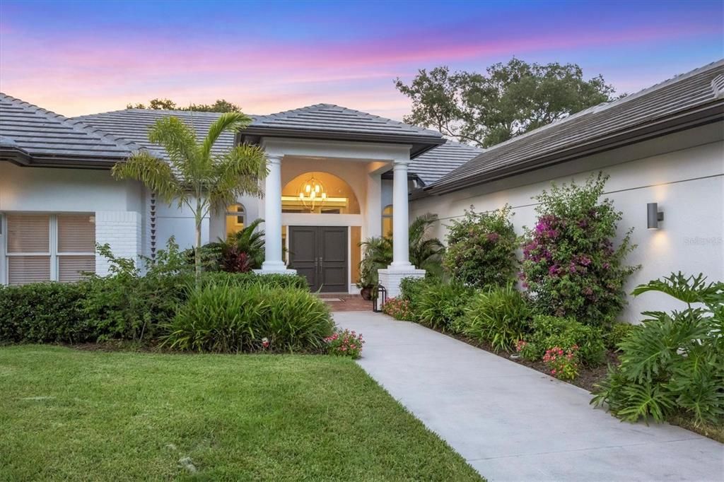 En Venta: $1,690,000 (4 camas, 2 baños, 4125 Pies cuadrados)