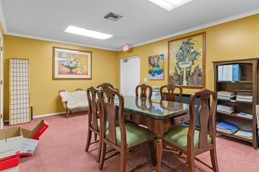 待售: $299,000 (0 贝兹, 0 浴室, 1440 平方英尺)