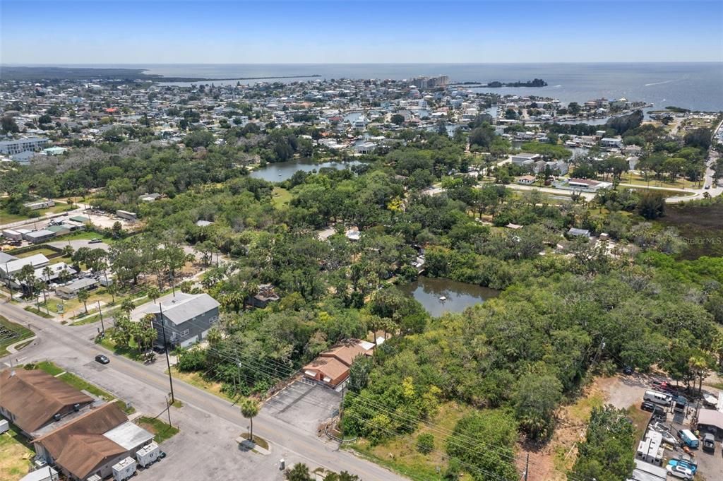 待售: $299,000 (0 贝兹, 0 浴室, 1440 平方英尺)