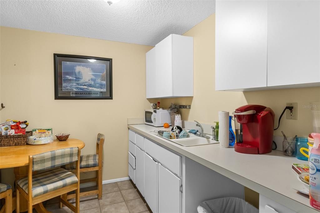 待售: $299,000 (0 贝兹, 0 浴室, 1440 平方英尺)