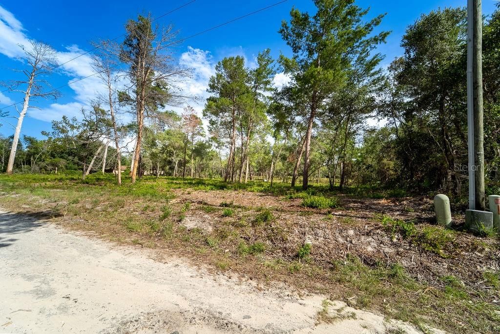 En Venta: $190,000 (2.60 acres)