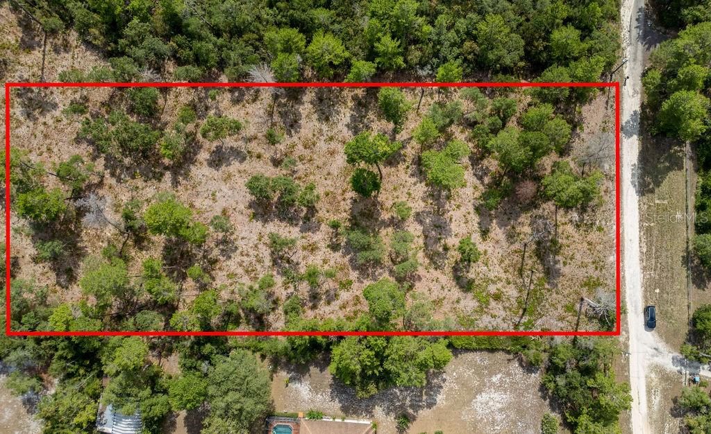 En Venta: $190,000 (2.60 acres)