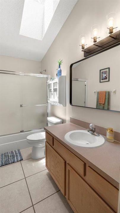 待售: $335,000 (3 贝兹, 2 浴室, 1367 平方英尺)