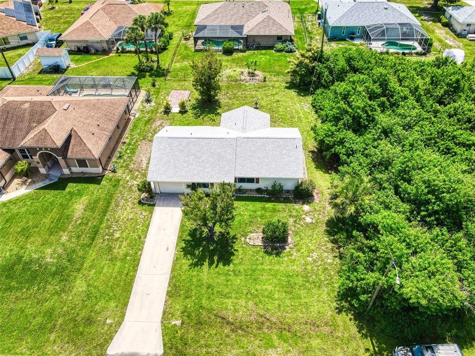 合同活跃: $230,000 (2 贝兹, 2 浴室, 1091 平方英尺)