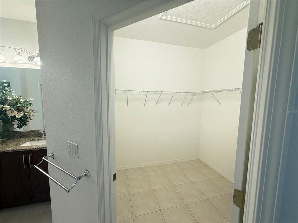 Active With Contract: $2,500 (3 beds, 2 baths, 2482 Square Feet)