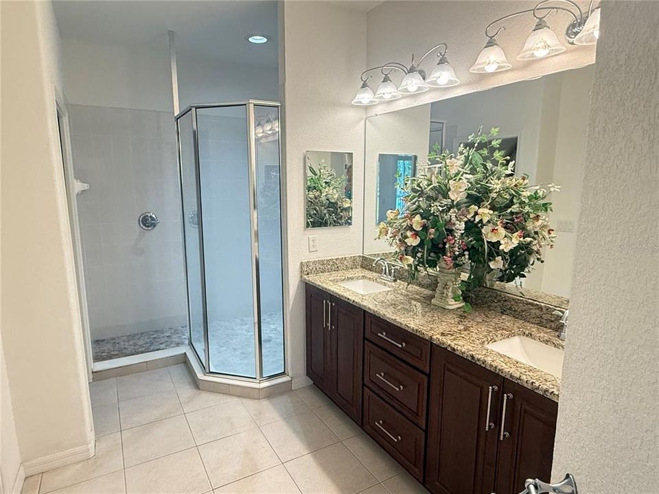 Active With Contract: $2,500 (3 beds, 2 baths, 2482 Square Feet)