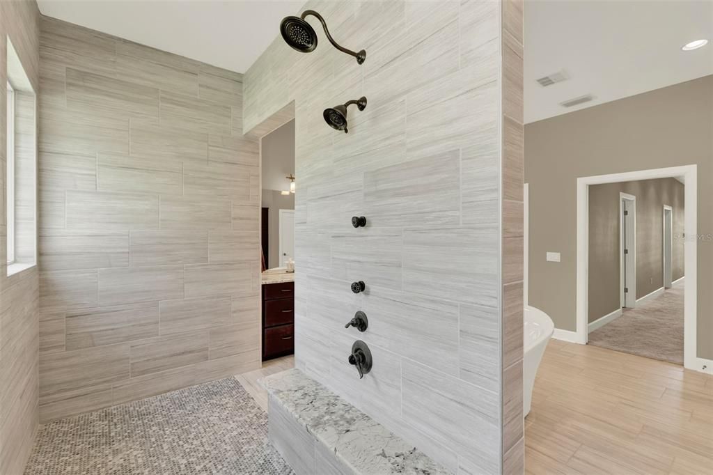 待售: $1,495,000 (5 贝兹, 5 浴室, 5032 平方英尺)