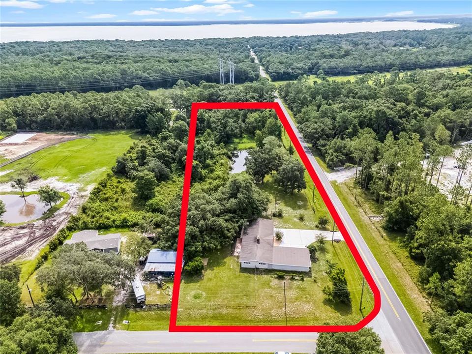 En Venta: $610,999 (3 camas, 2 baños, 2446 Pies cuadrados)