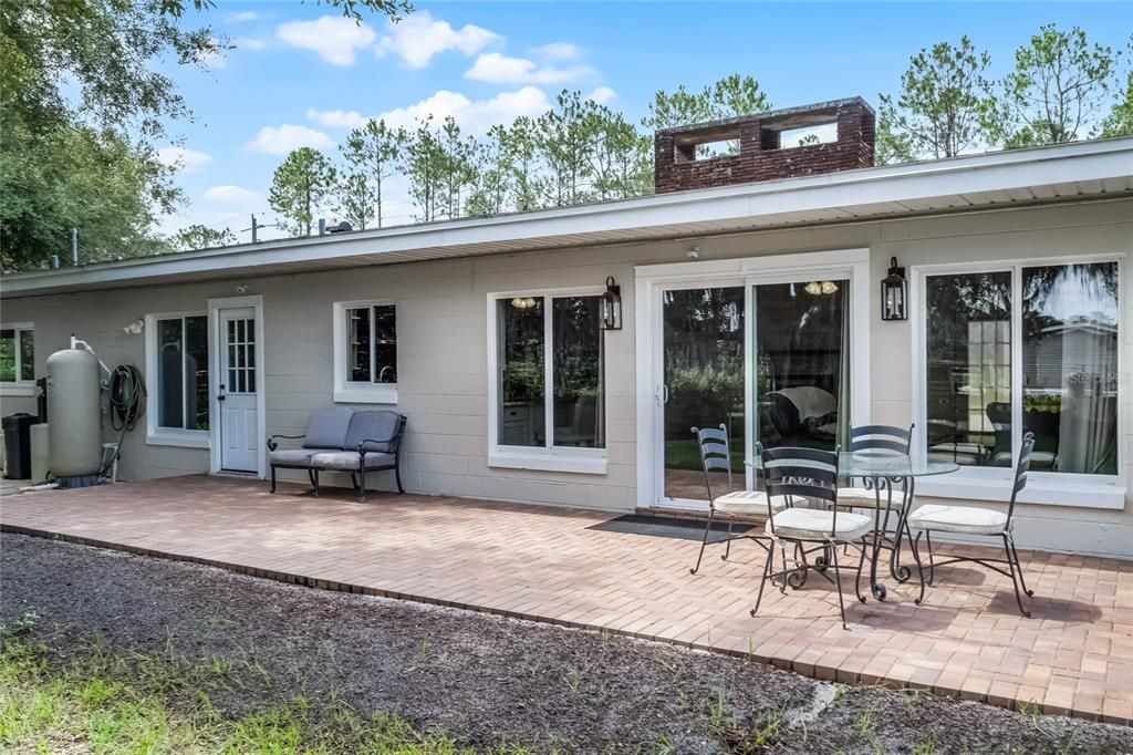 En Venta: $610,999 (3 camas, 2 baños, 2446 Pies cuadrados)