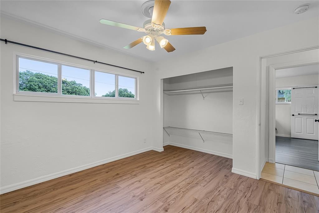 En Venta: $610,999 (3 camas, 2 baños, 2446 Pies cuadrados)