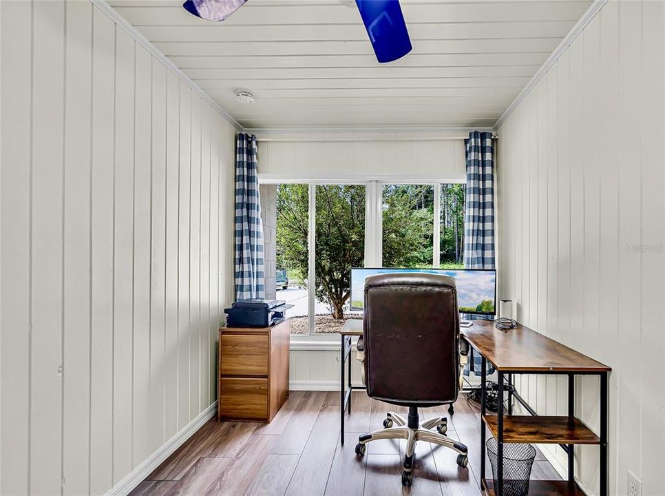 En Venta: $610,999 (3 camas, 2 baños, 2446 Pies cuadrados)