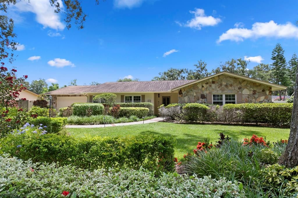 Activo con contrato: $650,000 (4 camas, 3 baños, 2800 Pies cuadrados)