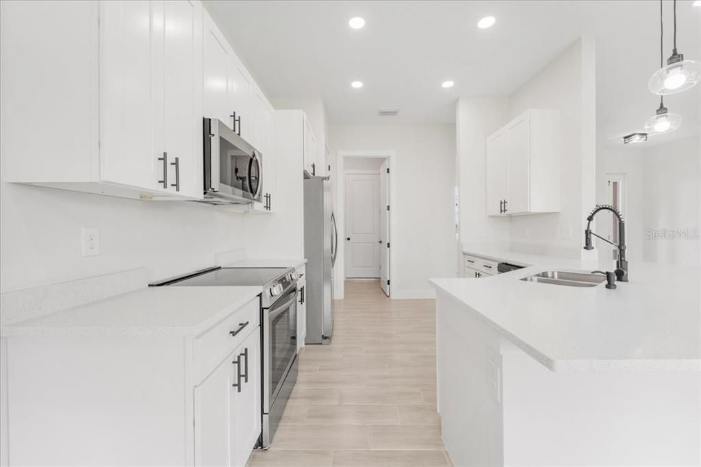 待售: $323,000 (3 贝兹, 2 浴室, 1750 平方英尺)