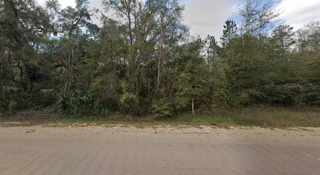 待售: $7,600 (0.22 acres)