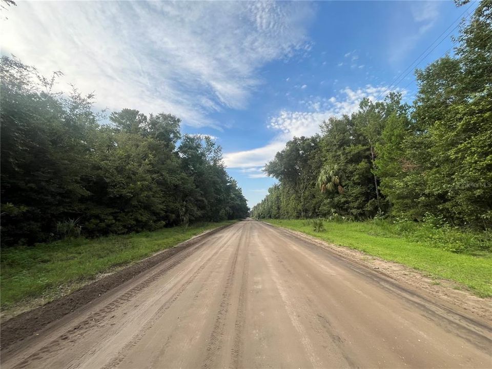 待售: $7,600 (0.22 acres)