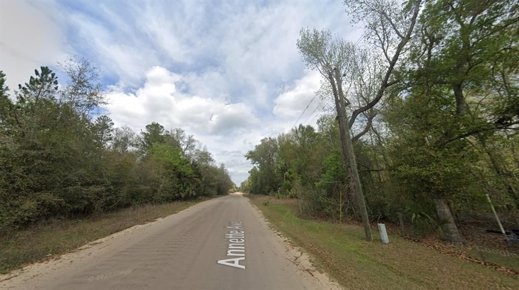 待售: $7,600 (0.22 acres)