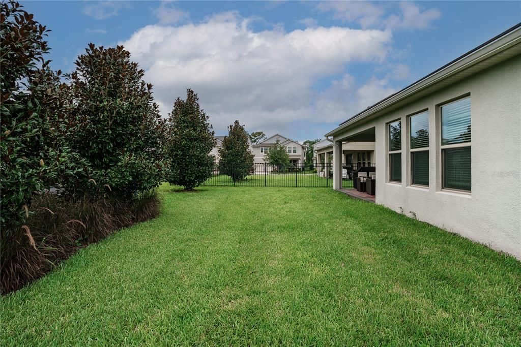 Под контрактом: $749,000 (4 спален, 3 ванн, 3267 Квадратных фут)