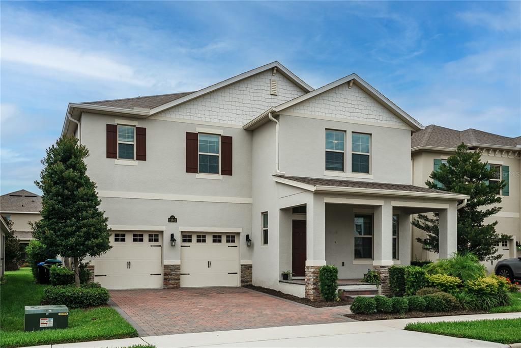 Под контрактом: $749,000 (4 спален, 3 ванн, 3267 Квадратных фут)