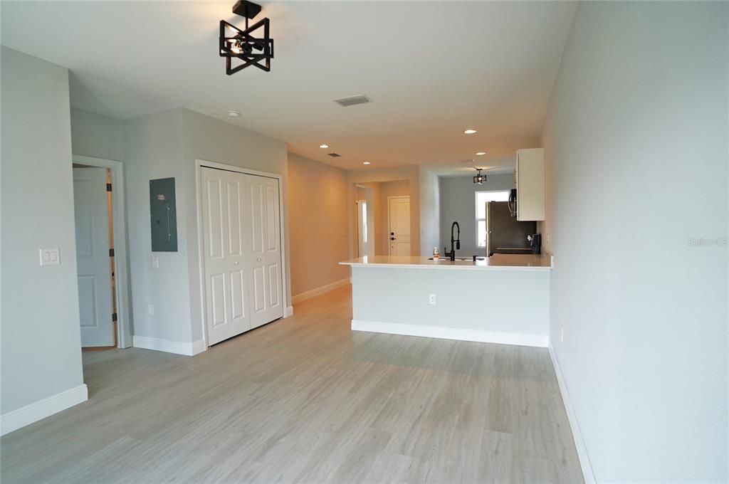 В аренду: $1,625 (3 спален, 2 ванн, 1162 Квадратных фут)