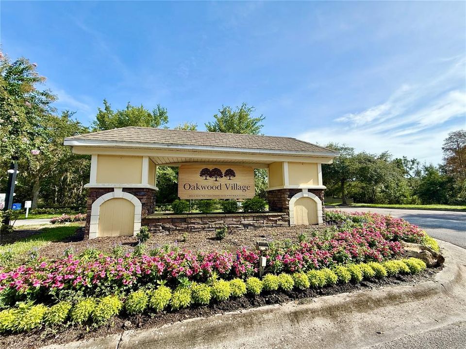 合同活跃: $1,700 (2 贝兹, 2 浴室, 1192 平方英尺)