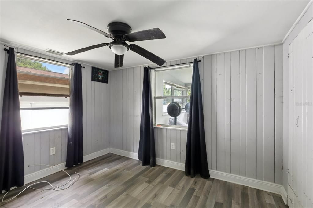 待售: $260,000 (2 贝兹, 1 浴室, 776 平方英尺)