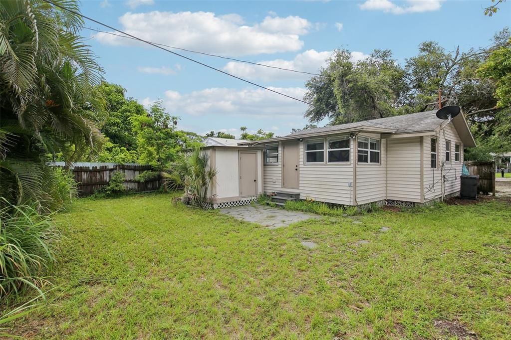 待售: $260,000 (2 贝兹, 1 浴室, 776 平方英尺)