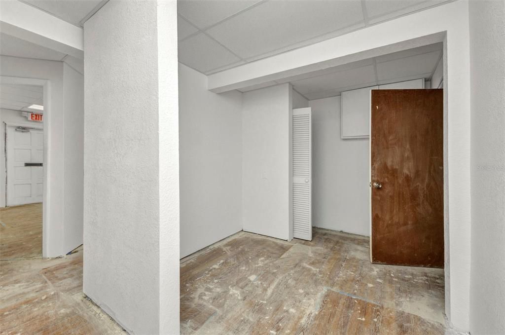 待售: $18,315 (0 贝兹, 0 浴室, 1706 平方英尺)