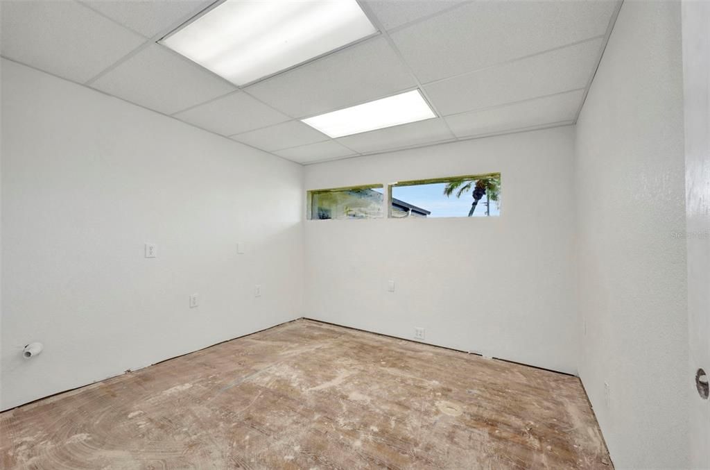 待售: $18,315 (0 贝兹, 0 浴室, 1706 平方英尺)