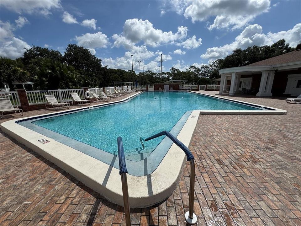 待售: $125,000 (2 贝兹, 2 浴室, 1248 平方英尺)