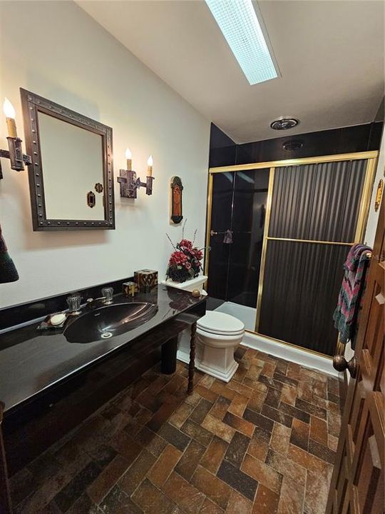 For Sale: $925,000 (4 beds, 4 baths, 3555 Square Feet)