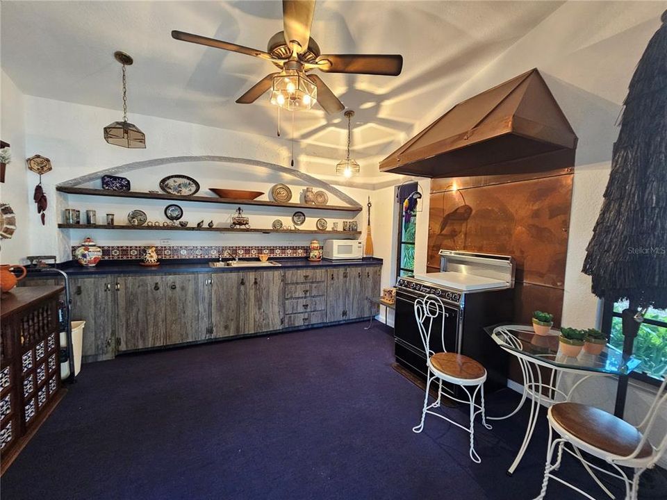 For Sale: $925,000 (4 beds, 4 baths, 3555 Square Feet)