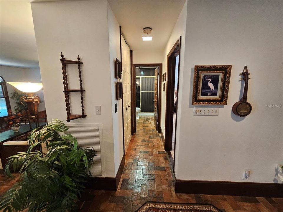 For Sale: $925,000 (4 beds, 4 baths, 3555 Square Feet)