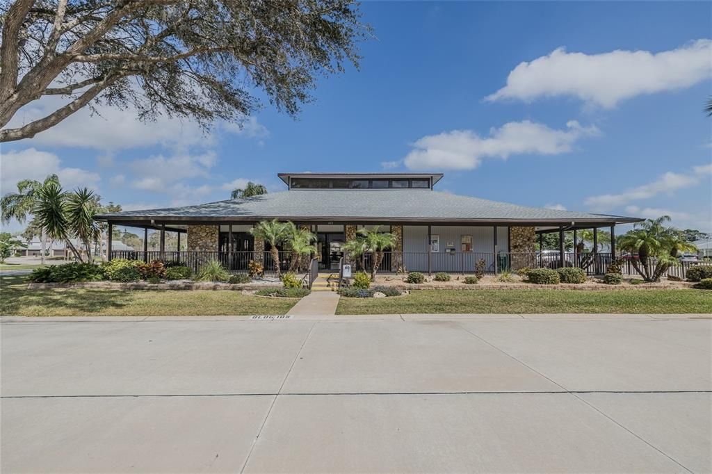 На продажу: $269,500 (2 спален, 2 ванн, 1706 Квадратных фут)