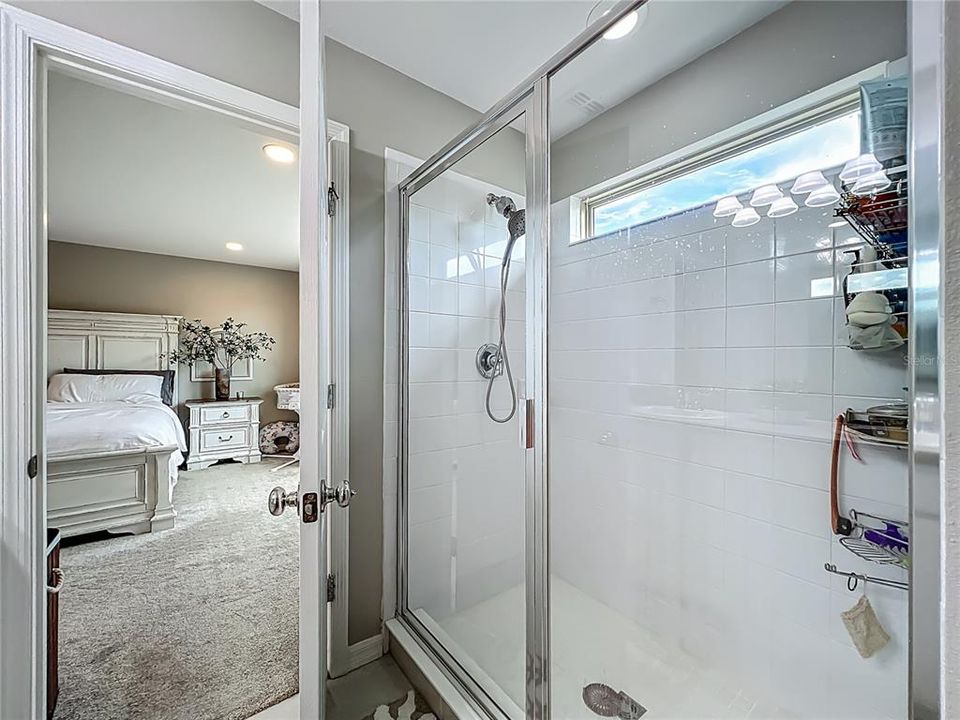 For Sale: $524,900 (5 beds, 3 baths, 2636 Square Feet)