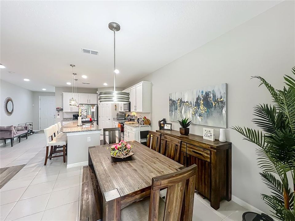 For Sale: $524,900 (5 beds, 3 baths, 2636 Square Feet)