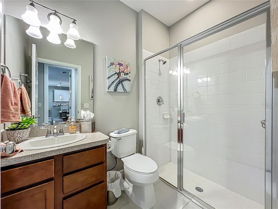 For Sale: $524,900 (5 beds, 3 baths, 2636 Square Feet)