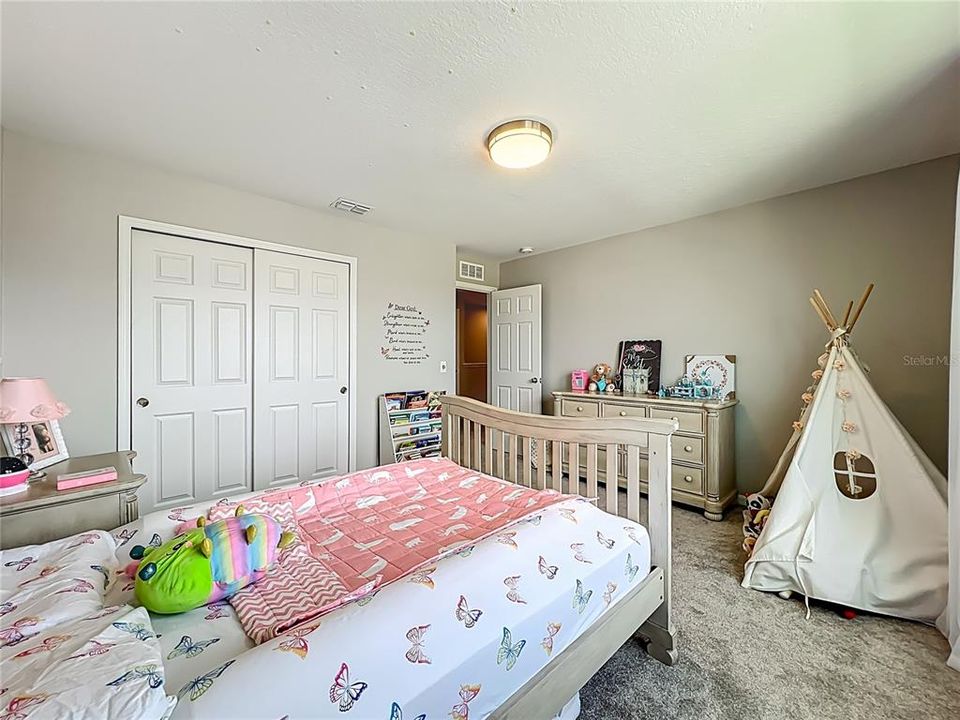 For Sale: $524,900 (5 beds, 3 baths, 2636 Square Feet)