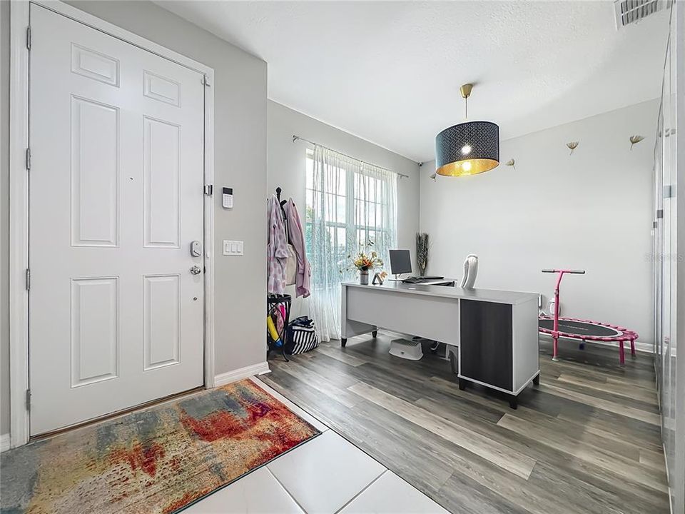 For Sale: $524,900 (5 beds, 3 baths, 2636 Square Feet)