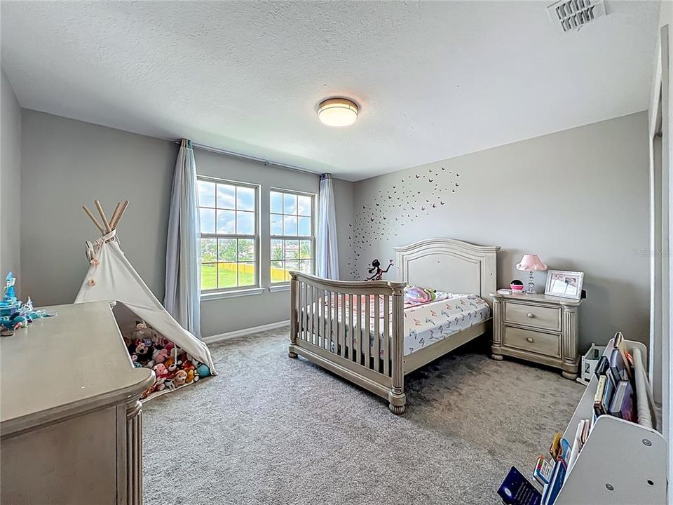 For Sale: $524,900 (5 beds, 3 baths, 2636 Square Feet)