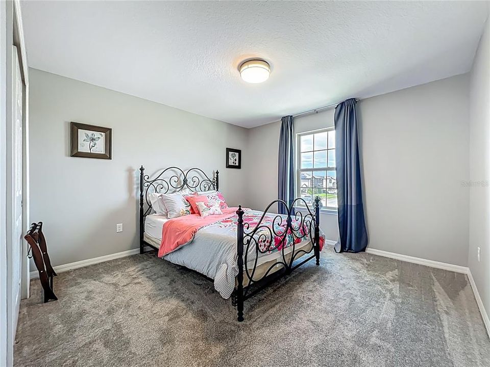 For Sale: $524,900 (5 beds, 3 baths, 2636 Square Feet)