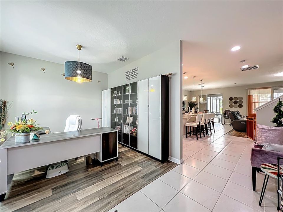 For Sale: $524,900 (5 beds, 3 baths, 2636 Square Feet)