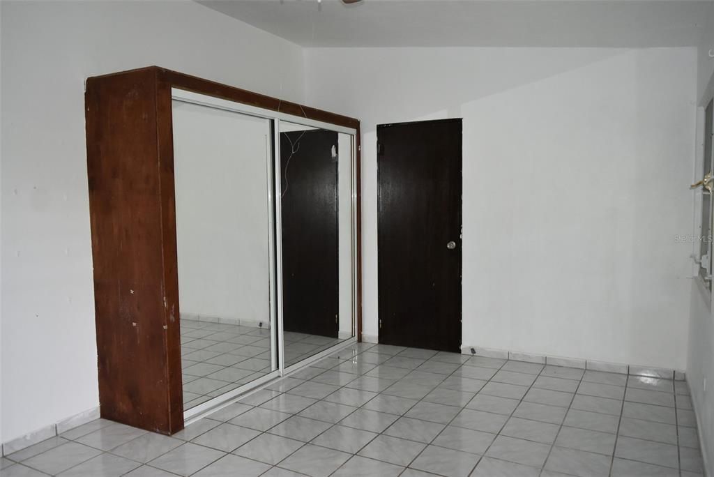 En Venta: $195,000 (3 camas, 3 baños, 1111 Pies cuadrados)