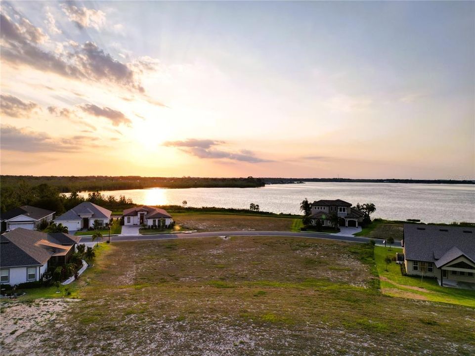 待售: $76,700 (0.29 acres)