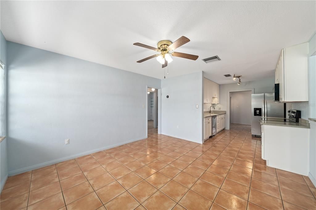 For Sale: $375,000 (3 beds, 1 baths, 1509 Square Feet)