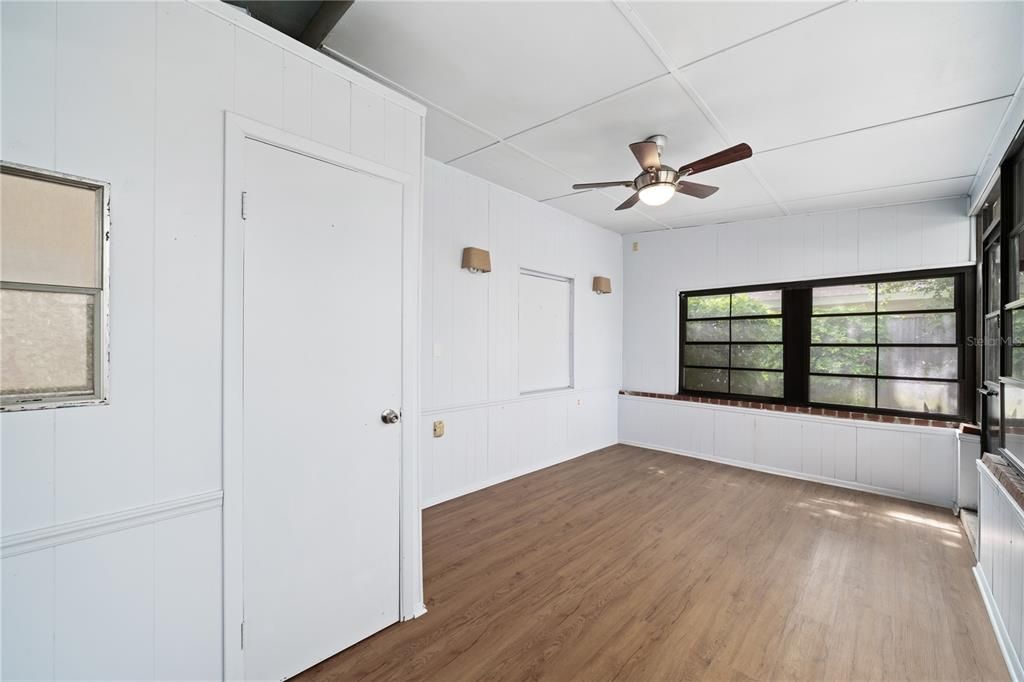 For Sale: $375,000 (3 beds, 1 baths, 1509 Square Feet)