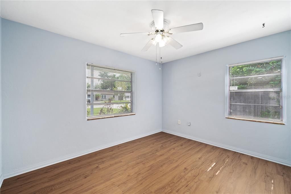 For Sale: $375,000 (3 beds, 1 baths, 1509 Square Feet)