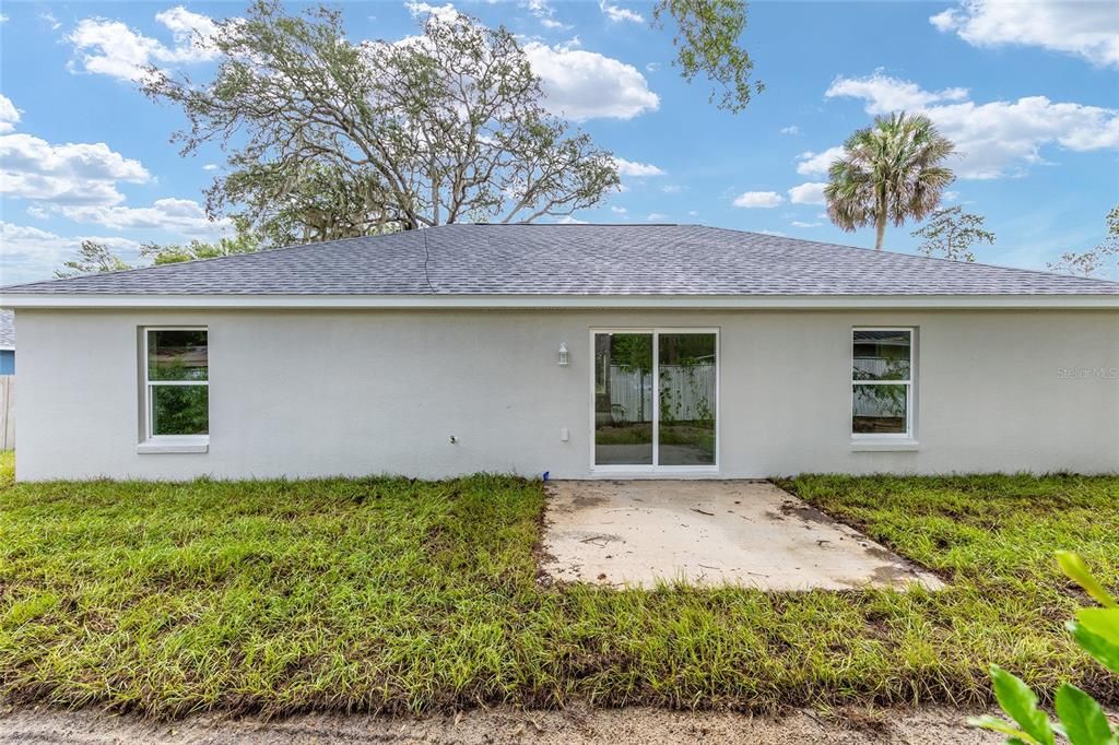 En Venta: $278,900 (4 camas, 2 baños, 1715 Pies cuadrados)