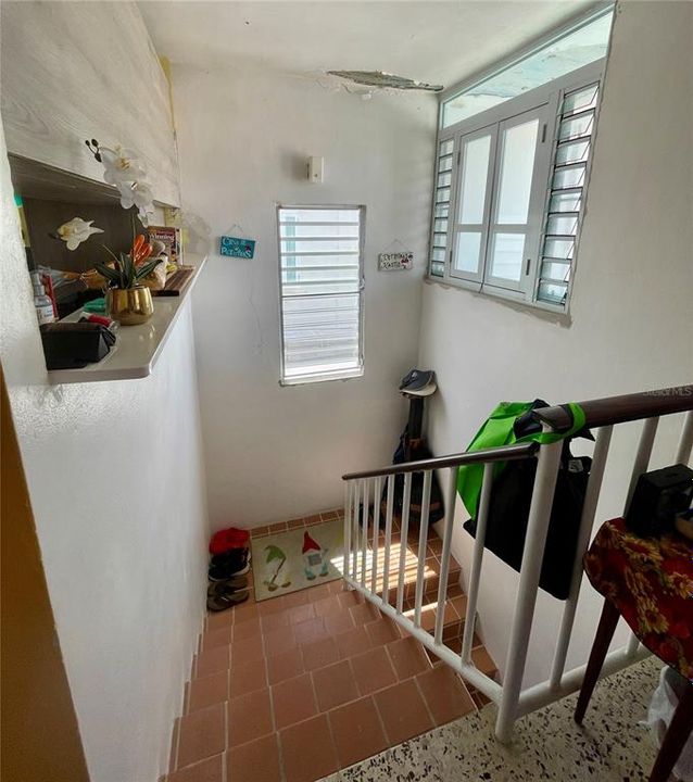 На продажу: $369,000 (5 спален, 3 ванн, 1600 Квадратных фут)